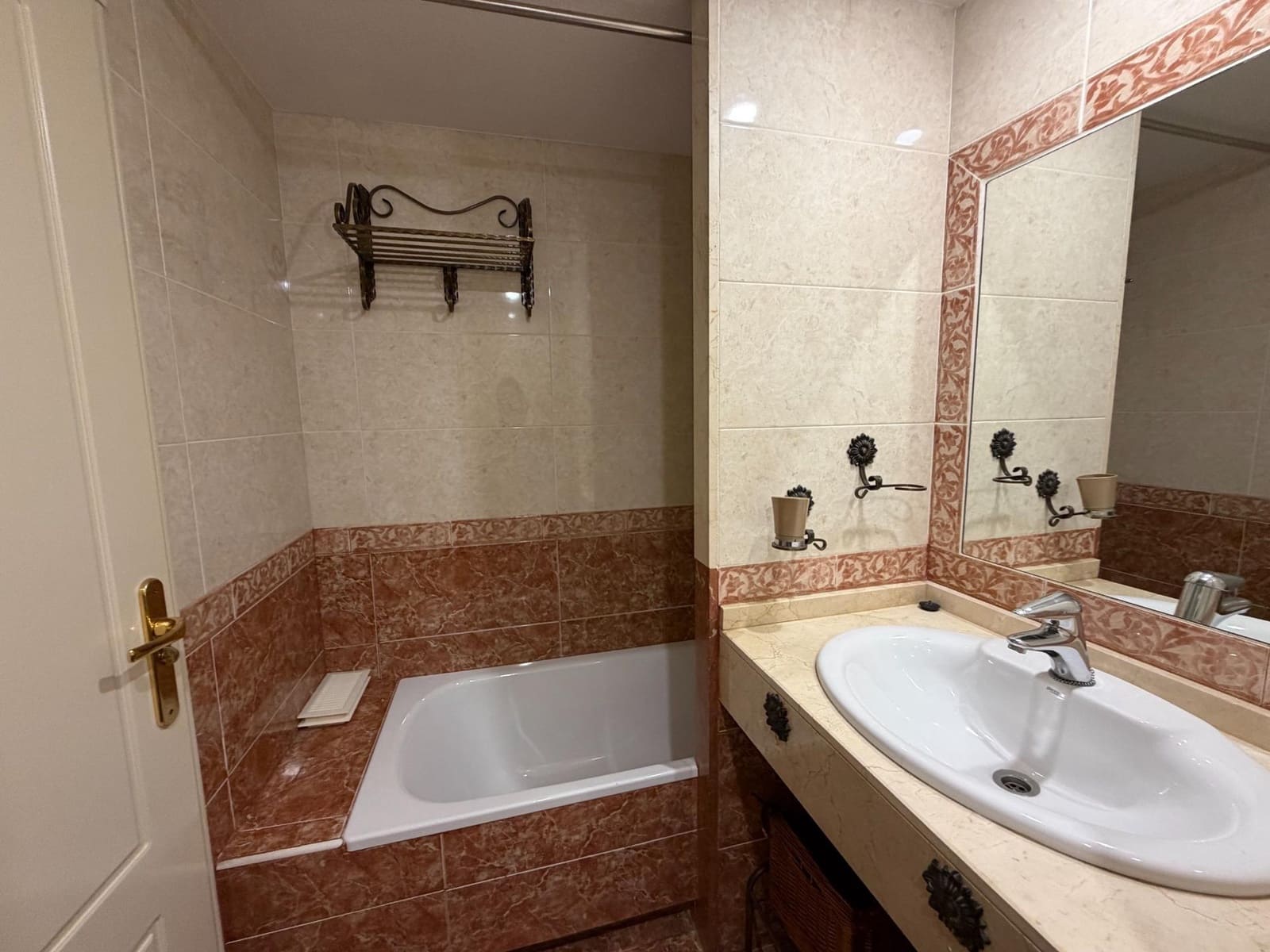 2 soveværelse Lejlighed til salg i Playa de San Juan med swimmingpool garage - € 430.000 (Ref: 9855566)