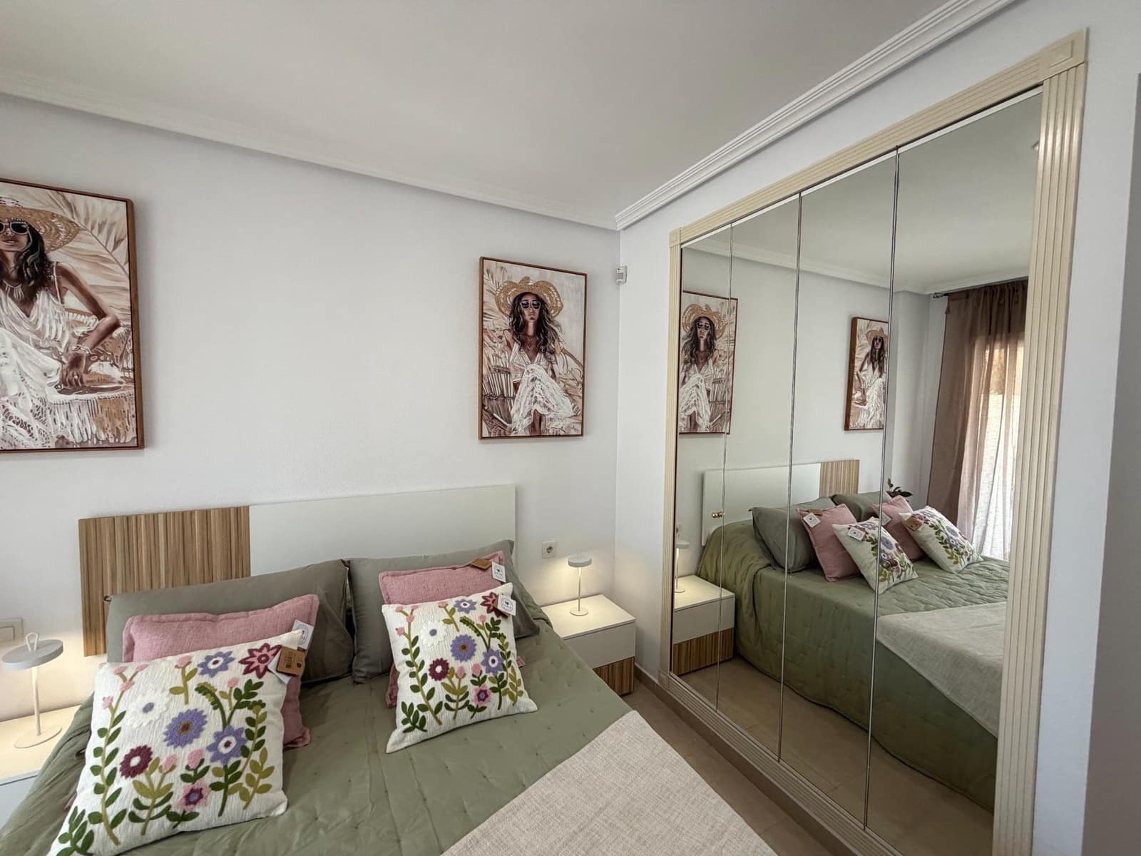 2 soveværelse Lejlighed til salg i Playa de San Juan med swimmingpool garage - € 430.000 (Ref: 9855566)