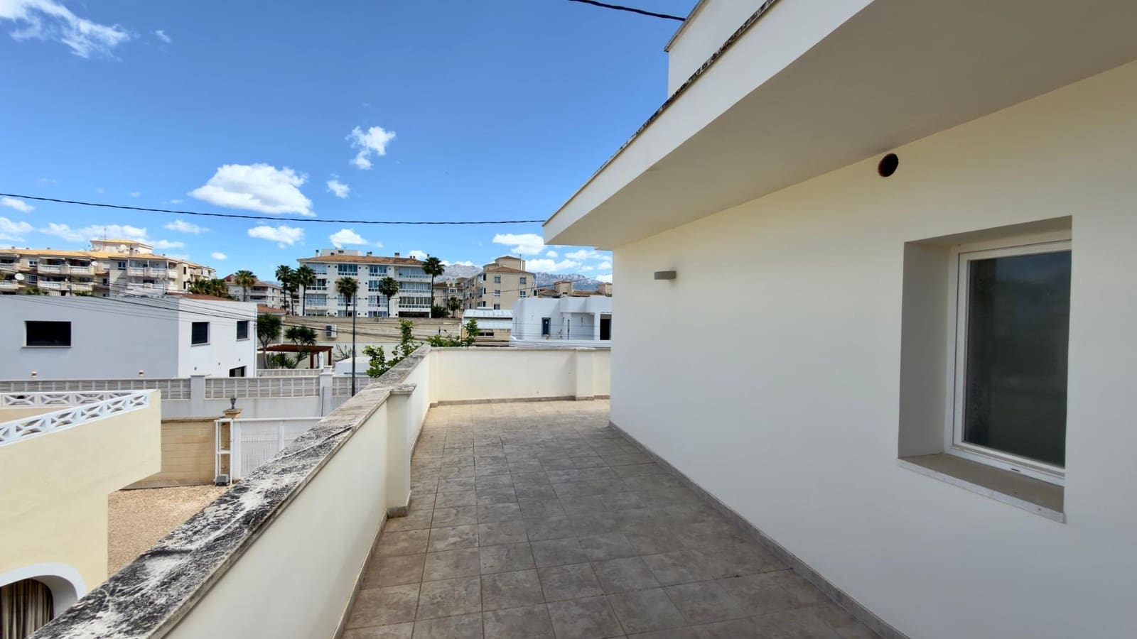 4 slaapkamer Rijtjeshuis te koop in Albir met zwembad - € 900.000 (Ref: 9855570)