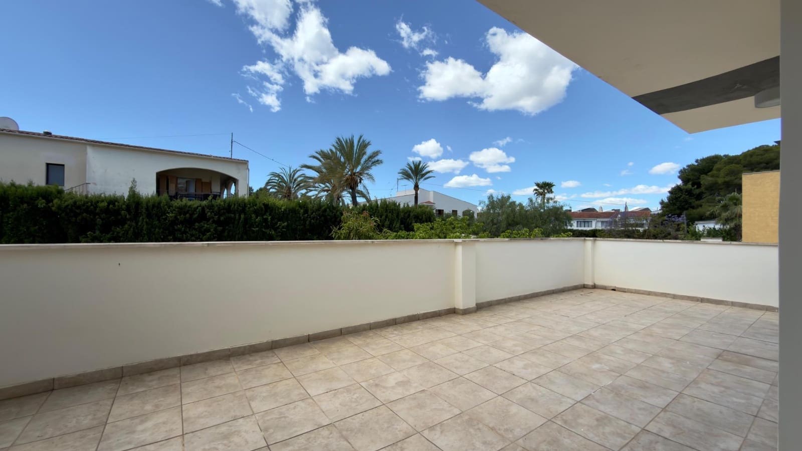 4 slaapkamer Rijtjeshuis te koop in Albir met zwembad - € 900.000 (Ref: 9855570)