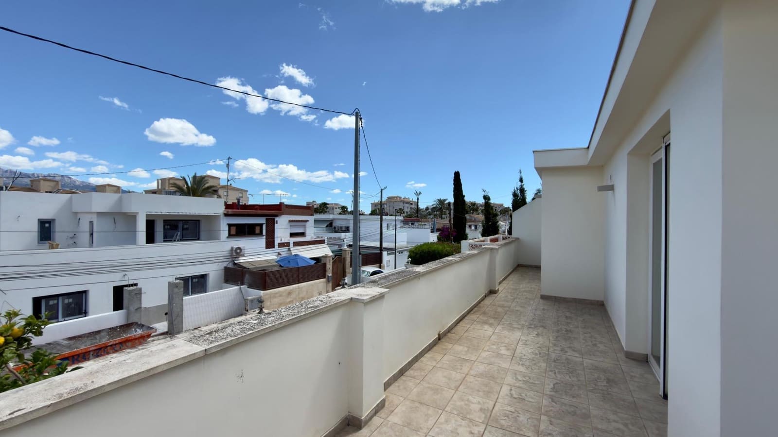 4 slaapkamer Rijtjeshuis te koop in Albir met zwembad - € 900.000 (Ref: 9855570)