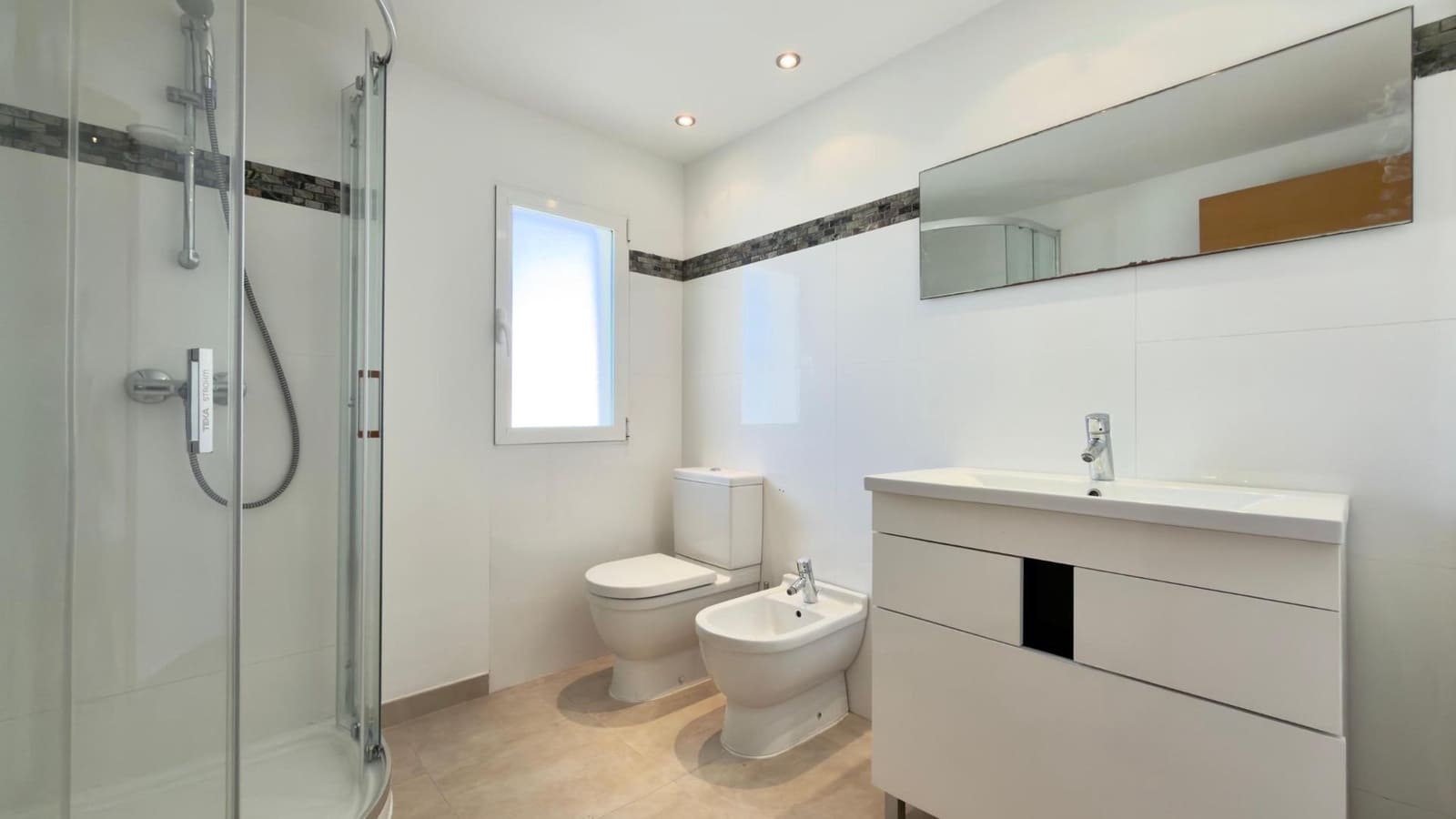 4 slaapkamer Rijtjeshuis te koop in Albir met zwembad - € 900.000 (Ref: 9855570)