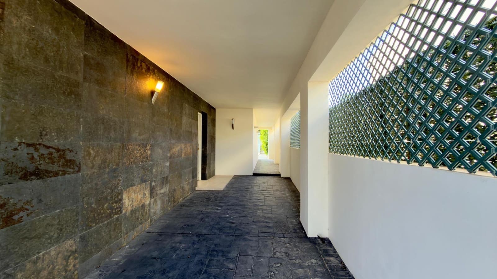 4 slaapkamer Rijtjeshuis te koop in Albir met zwembad - € 900.000 (Ref: 9855570)