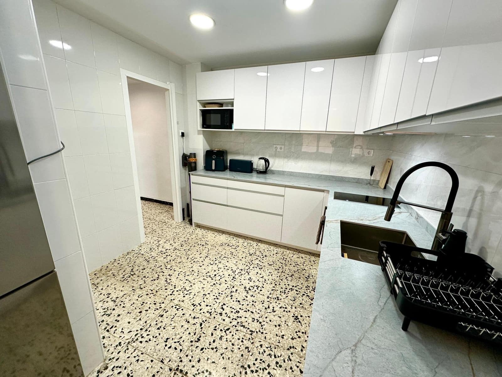 5 soverom Leilighet til salgs i Alicante by - € 189 000 (Ref: 9860210)