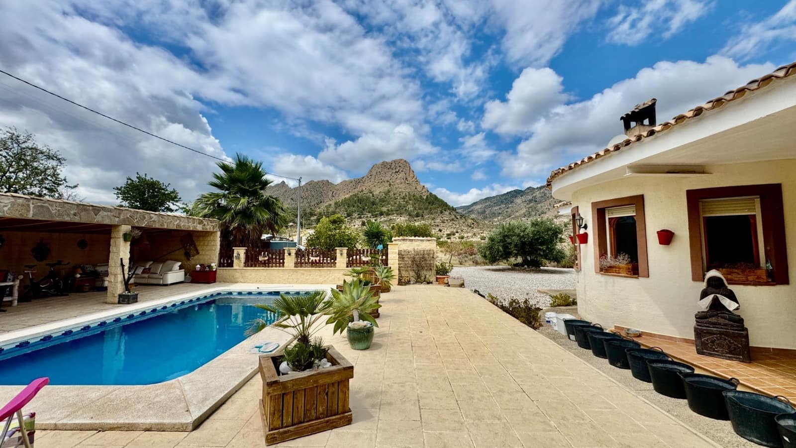 5 Zimmer Finca/Landgut zu verkaufen in Relleu mit Pool - 350.000 € (Ref: 9860211)