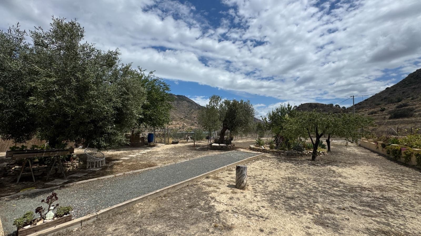 5 soveværelse Finca/Landehus til salg i Relleu med swimmingpool - € 350.000 (Ref: 9860211)