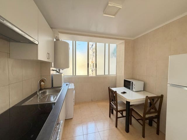 2 soveværelse Lejlighed til leje i Virgen del Remedio - Parque lo Morant, Alicante by - € 900 (Ref: 9865306)