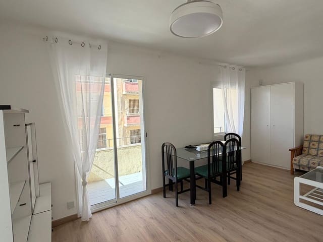 2 soveværelse Lejlighed til leje i Virgen del Remedio - Parque lo Morant, Alicante by - € 900 (Ref: 9865306)