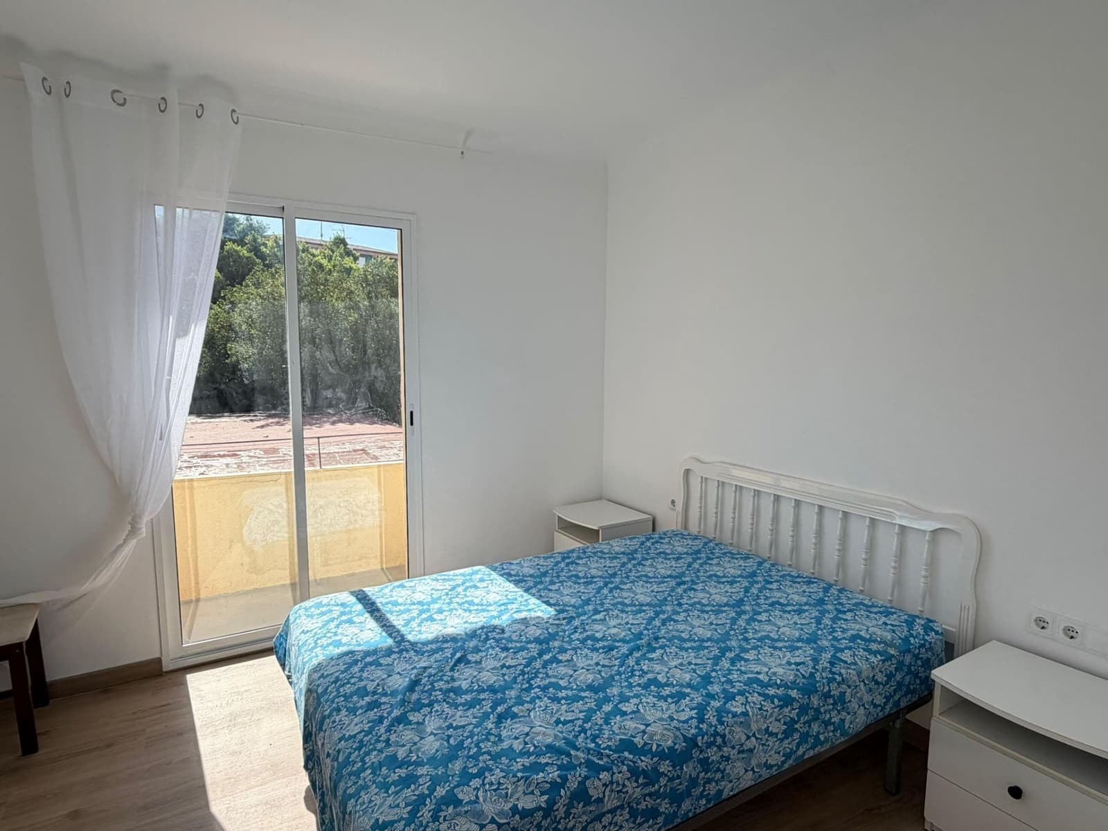 2 soveværelse Lejlighed til leje i Alicante by - € 900 (Ref: 9865306)