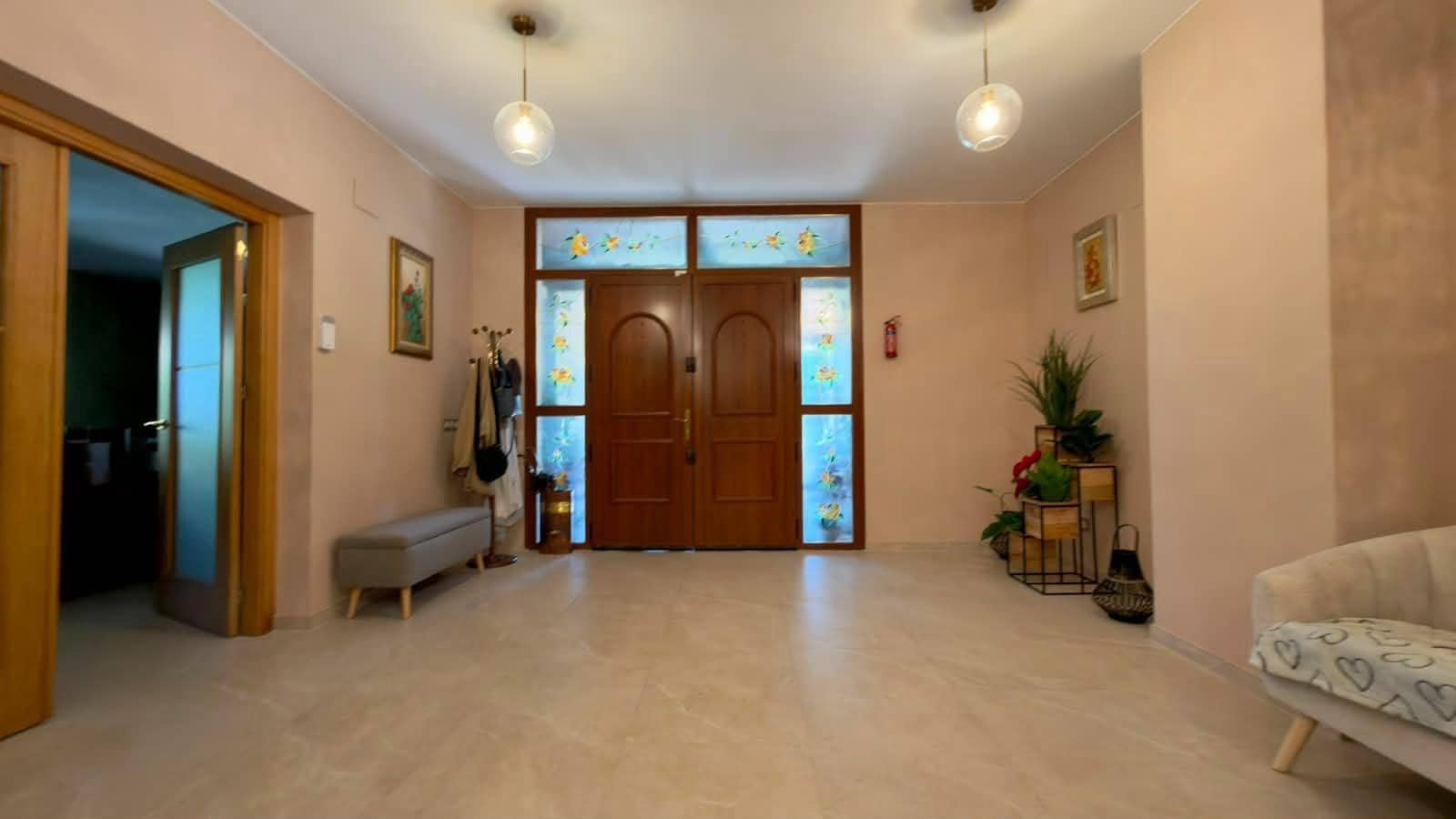 8 bedroom Villa for sale in Calpe / Calp with garage - € 2,500,000 (Ref: 9865308)