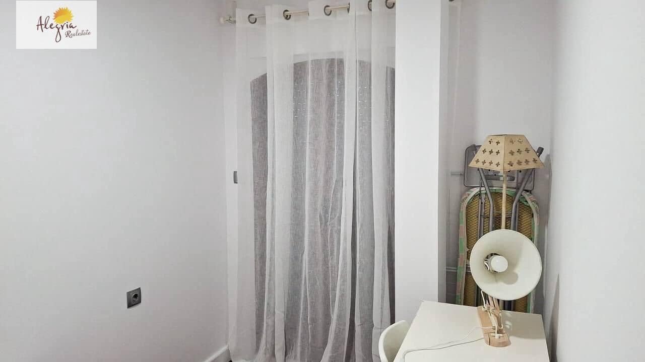 2 makuuhuone Huoneisto vuokrattavana paikassa Valencia kaupunki - 1 300 € (Ref: 9865309)