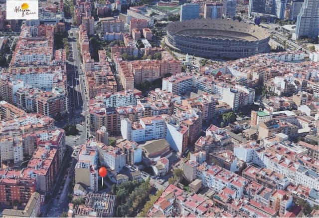 3 soveværelse Lejlighed til salg i Benicalap, Valencia by - € 370.000 (Ref: 9873660)