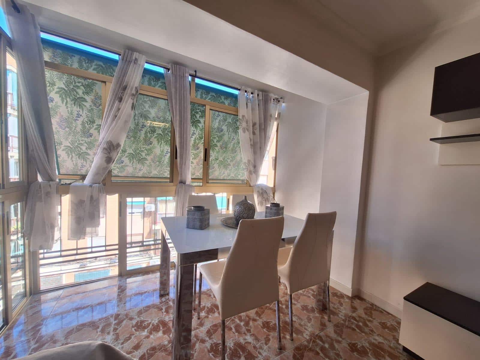3 soverom Leilighet til salgs i Alicante by - € 155 000 (Ref: 9876532)