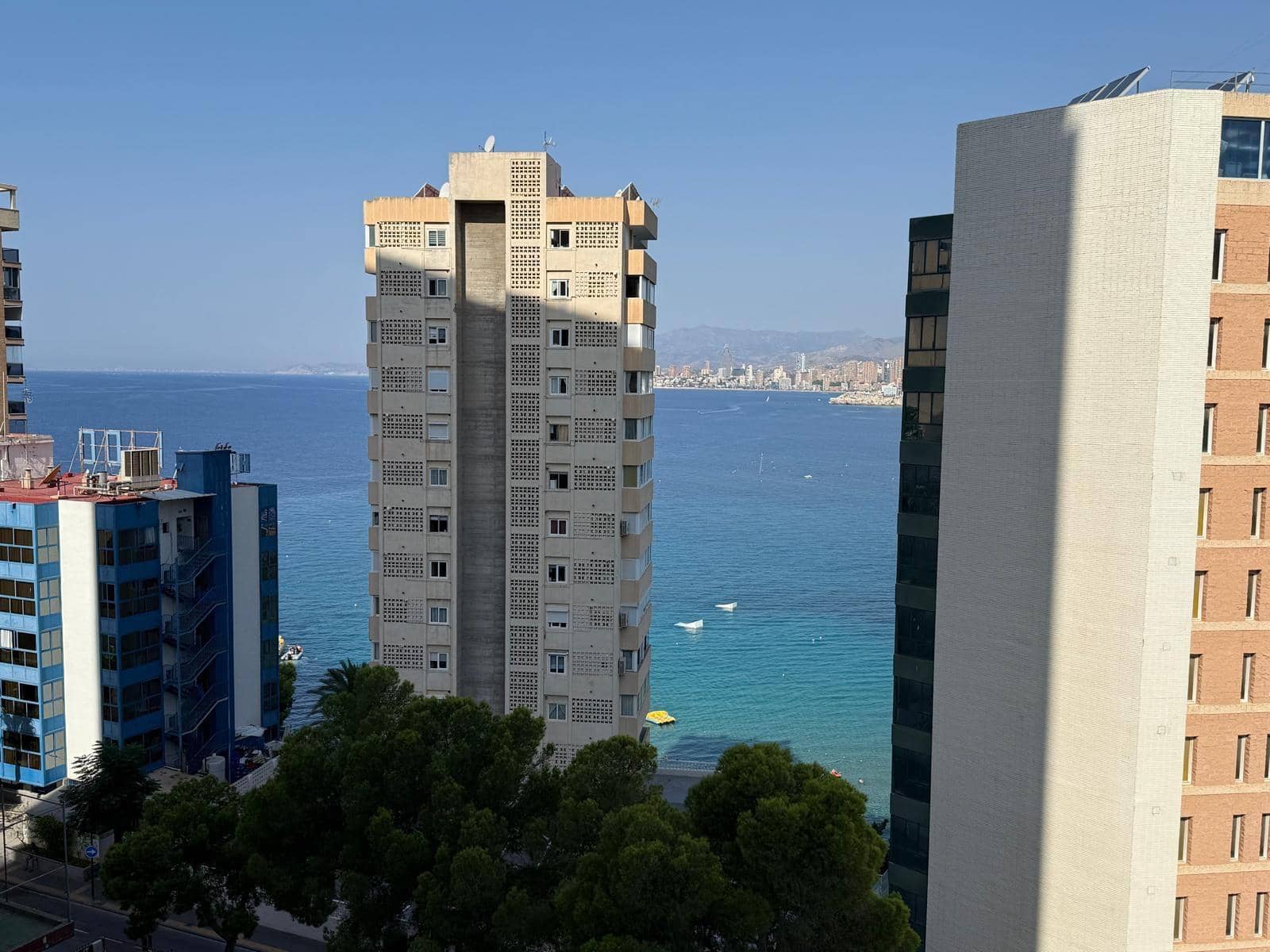 3 sypialnia Mieszkanie na sprzedaż w Benidorm z basenem - 375 000 € (Ref: 9882010)