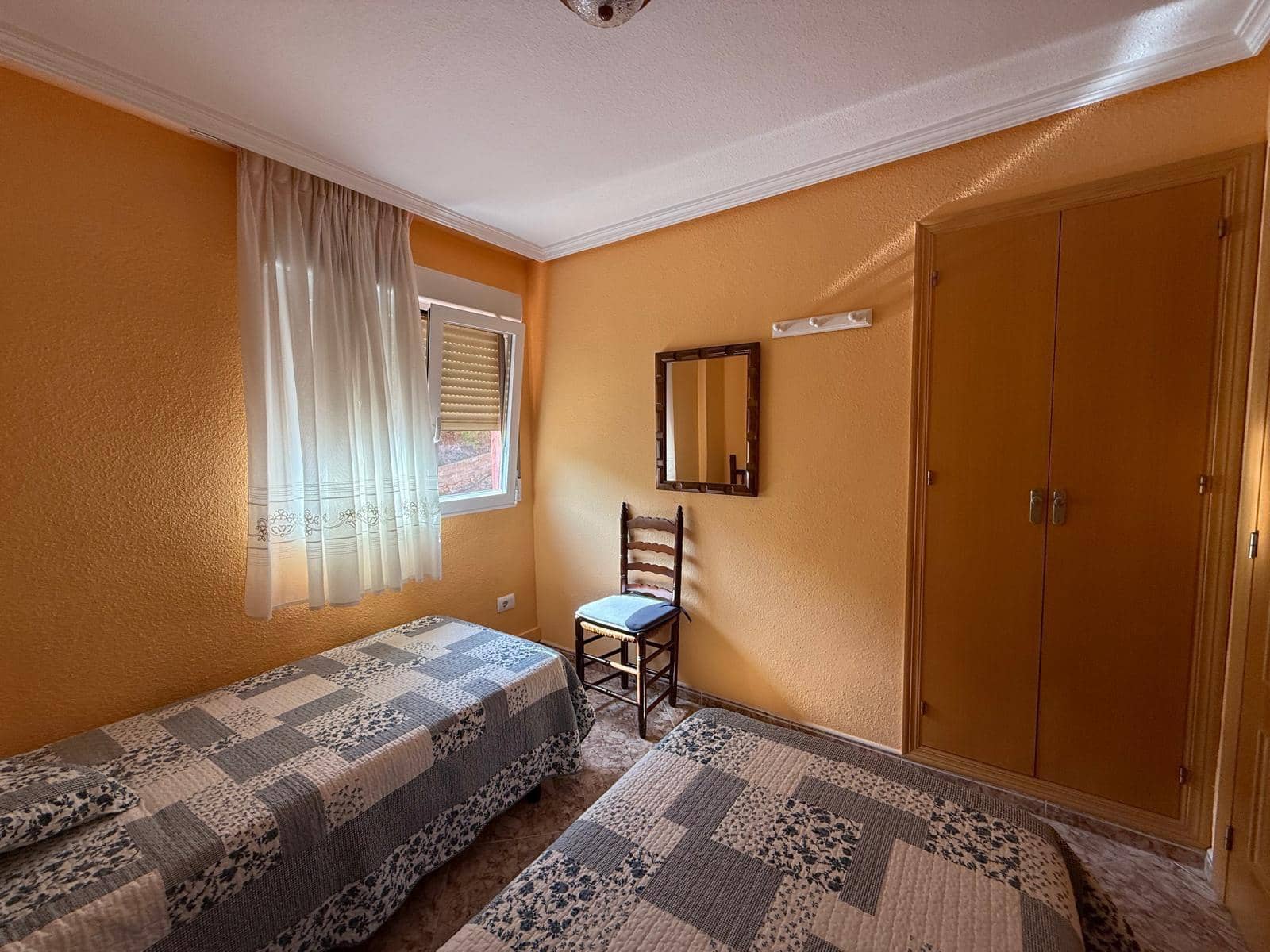 3 sypialnia Mieszkanie na sprzedaż w Benidorm z basenem - 375 000 € (Ref: 9882010)