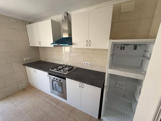 Appartement de 3 chambres à louer à Alicante ville - 900 € (Ref: 9884932)