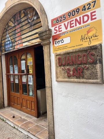 Kommersiell till salu i Moraira, Teulada-Moraira - 250 000 € (Ref: 9896437)