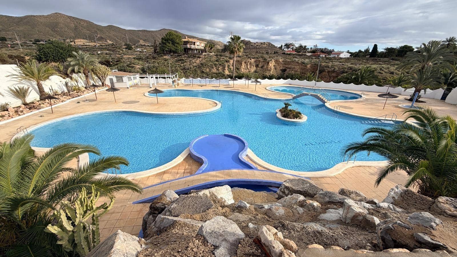 3 bedroom Bungalow for rent in El Campello with pool garage - € 1,500 (Ref: 9896440)
