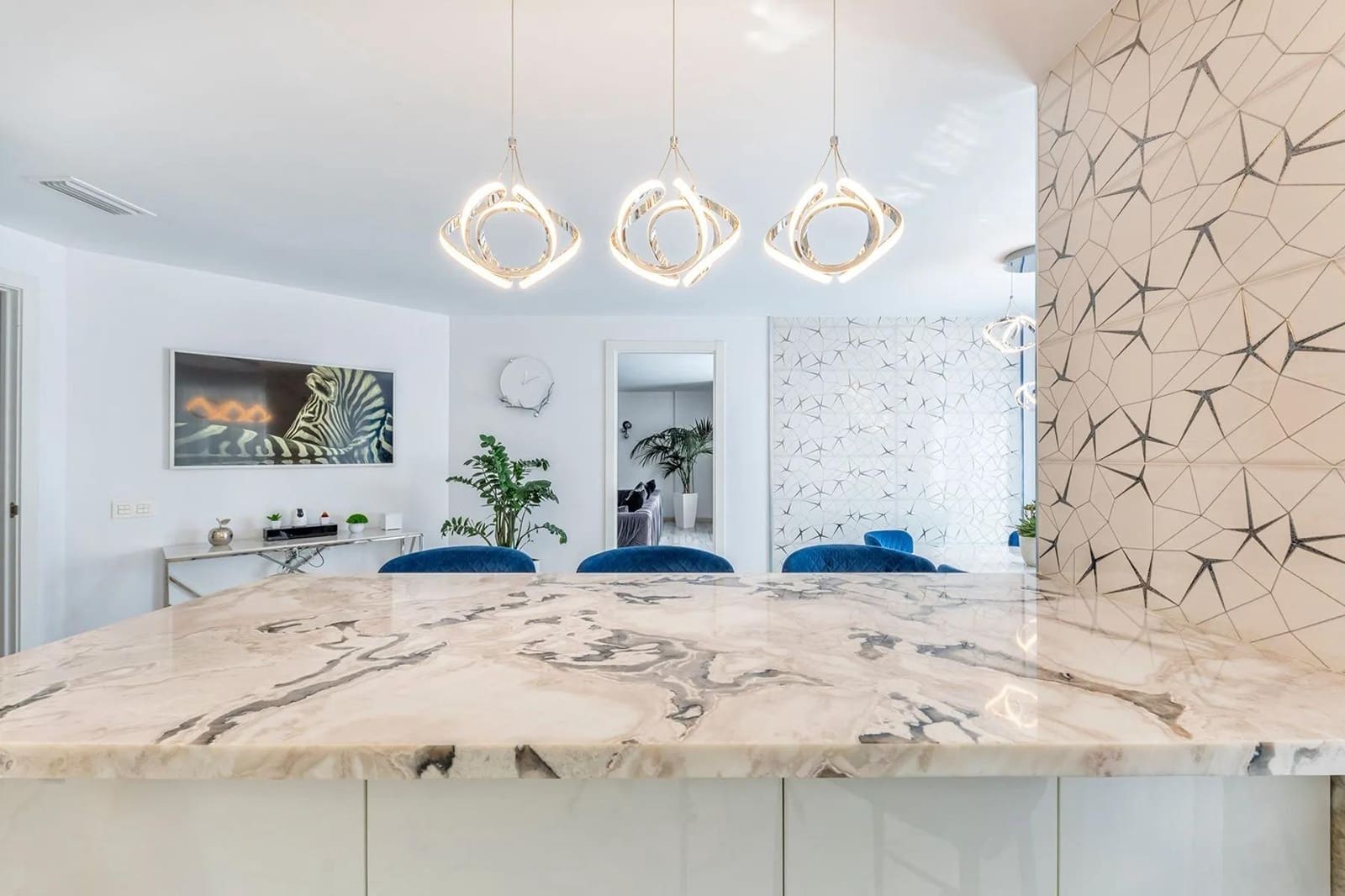 5 makuuhuone Kattohuoneisto myytävänä paikassa Playa de San Juan mukana uima-altaan 
autotalli - 990 000 € (Ref: 9898909)