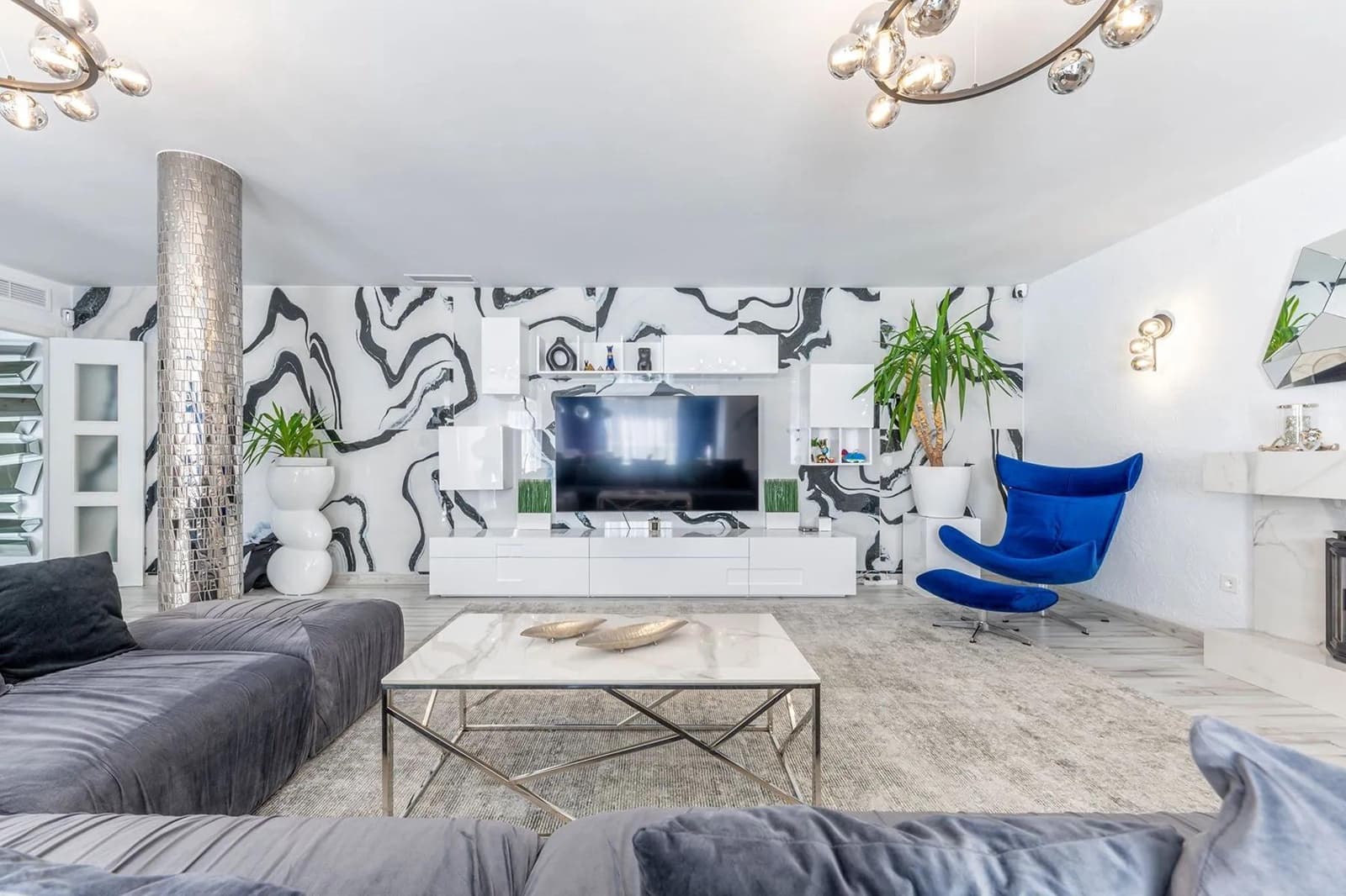 5 makuuhuone Kattohuoneisto myytävänä paikassa Playa de San Juan mukana uima-altaan 
autotalli - 990 000 € (Ref: 9898909)