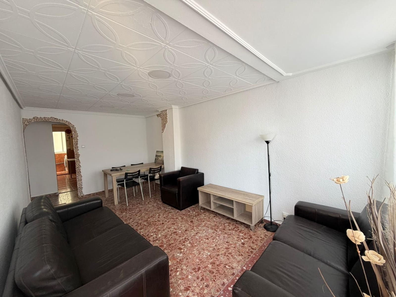 4 Zimmer Wohnung zu vermieten in Alicante / Alacant Stadt - 1.200 € (Ref: 9898911)