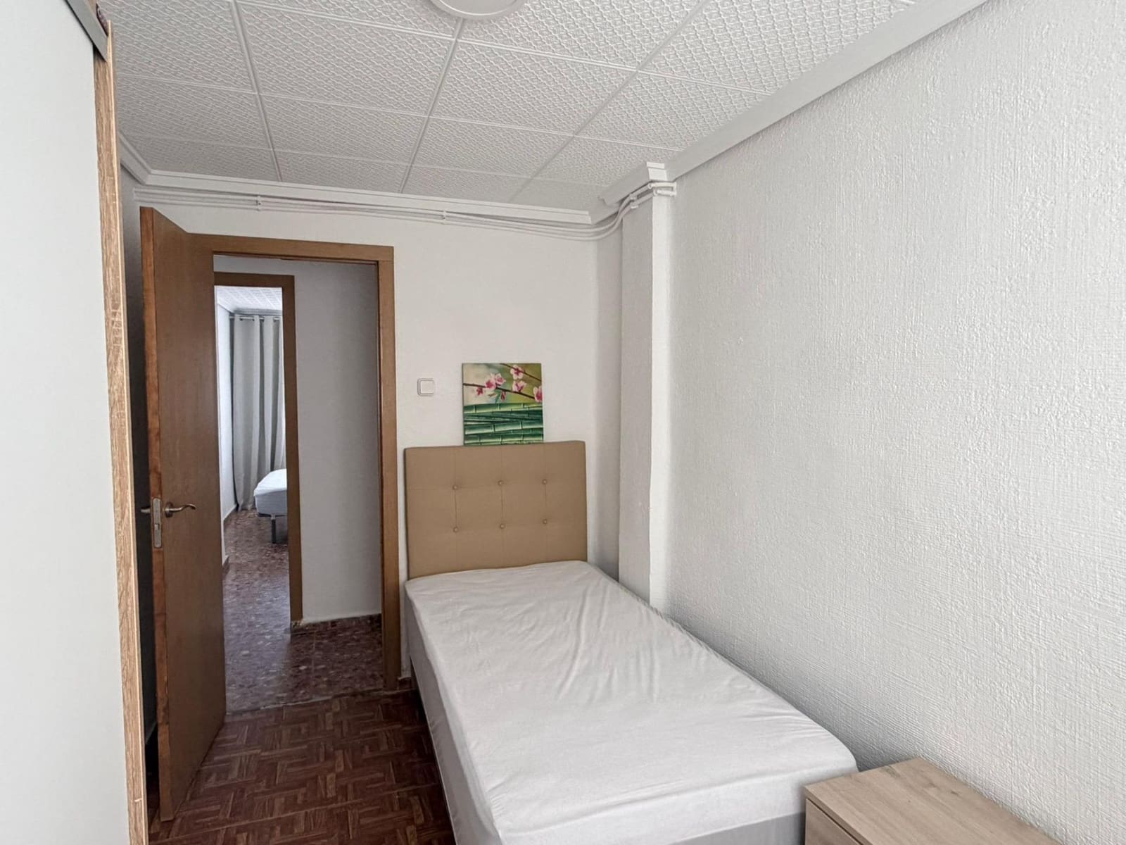 4 Zimmer Wohnung zu vermieten in Alicante / Alacant Stadt - 1.200 € (Ref: 9898911)