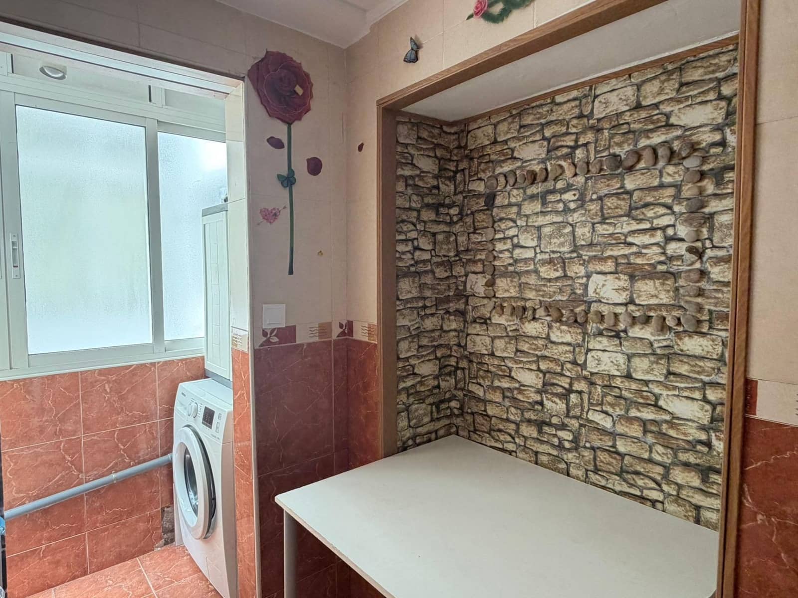 4 Zimmer Wohnung zu vermieten in Alicante / Alacant Stadt - 1.200 € (Ref: 9898911)