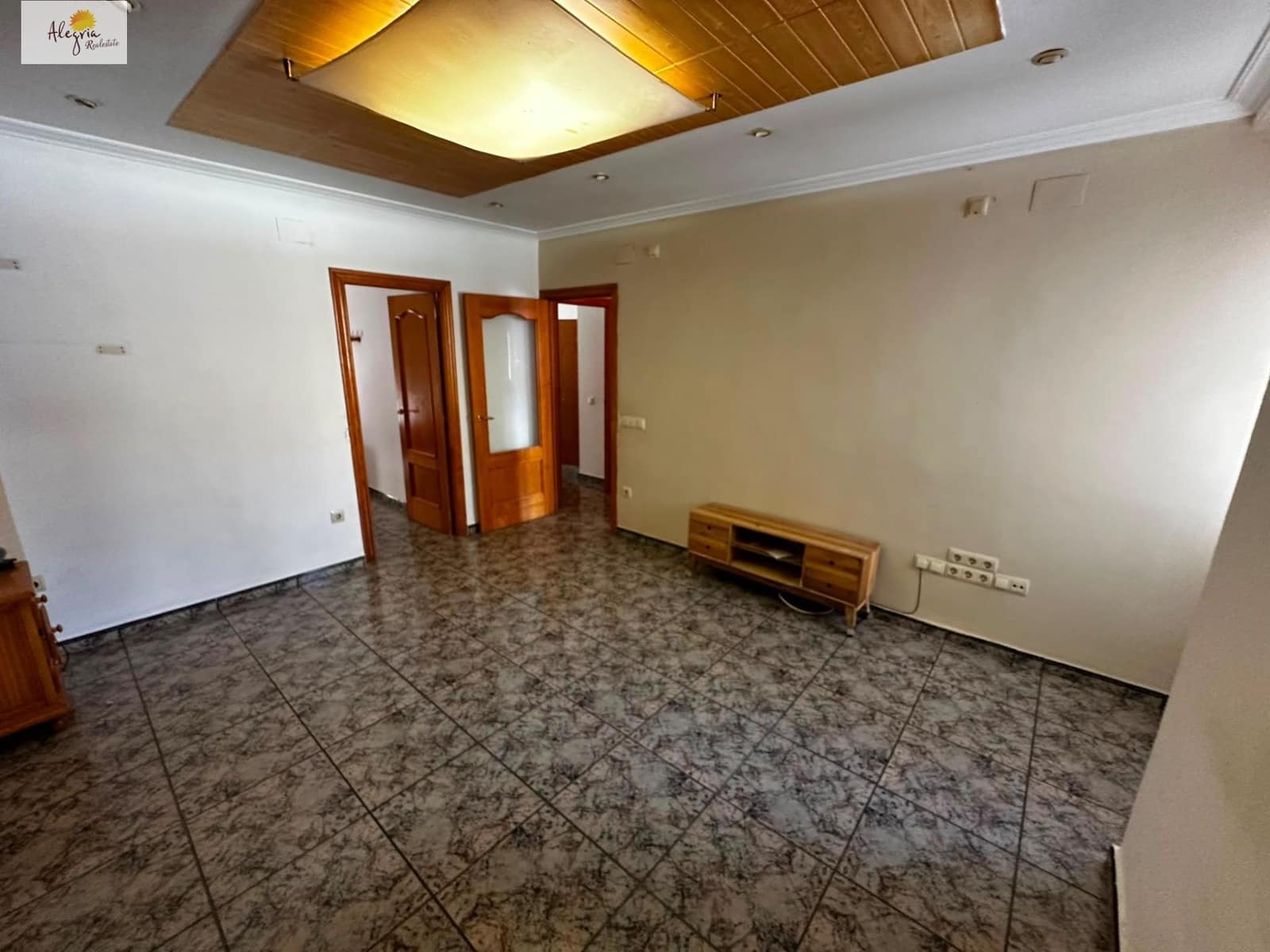Apartamento de 3 habitaciones en Torrent en alquiler - 1.000 € (Ref: 9904075)