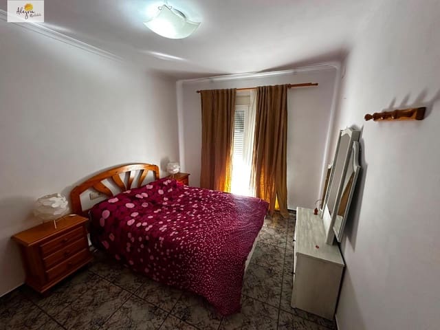Apartamento de 3 habitaciones en Torrent en alquiler - 1.000 € (Ref: 9904075)