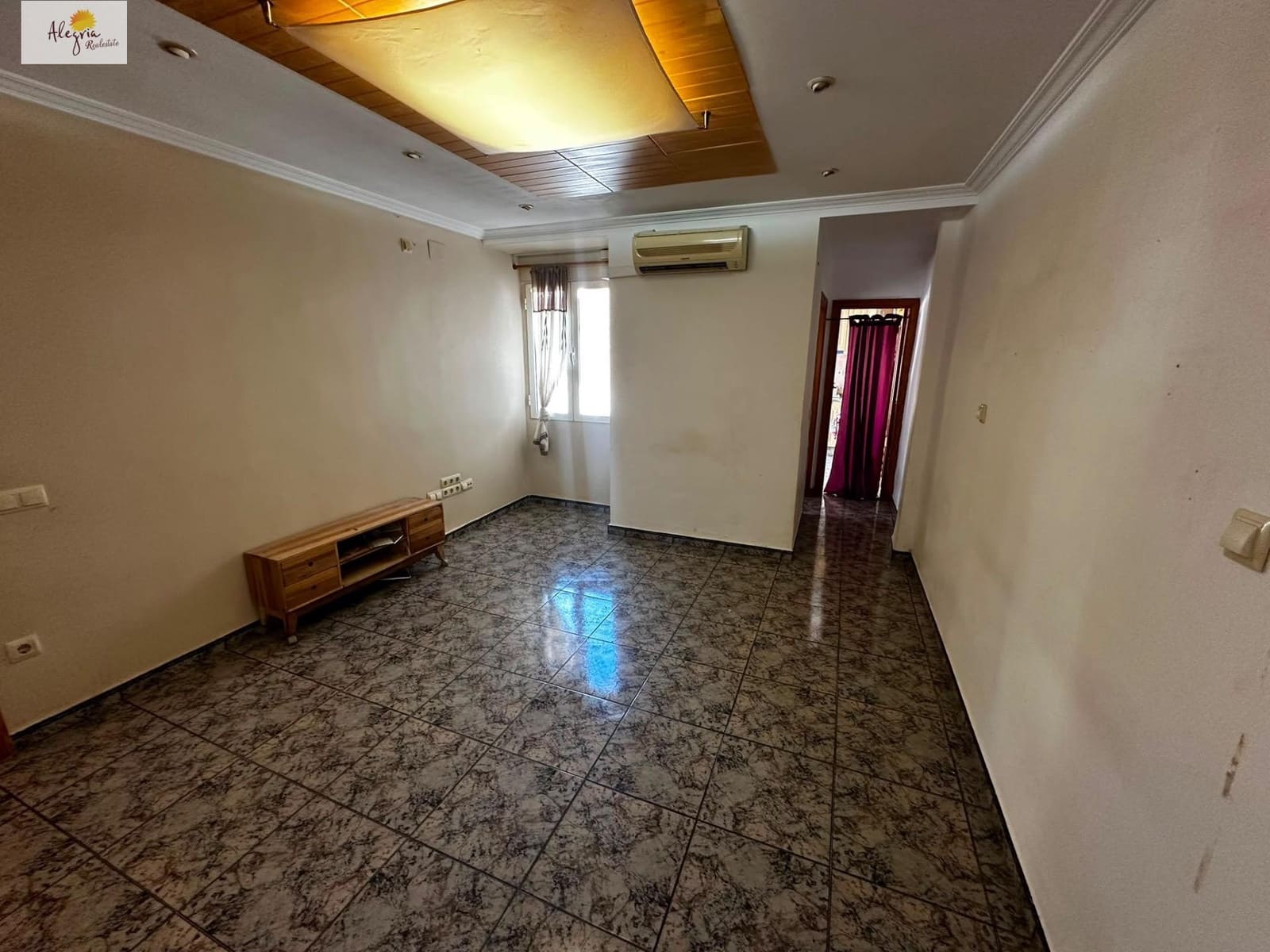 Apartamento de 3 habitaciones en Torrent en alquiler - 1.000 € (Ref: 9904075)