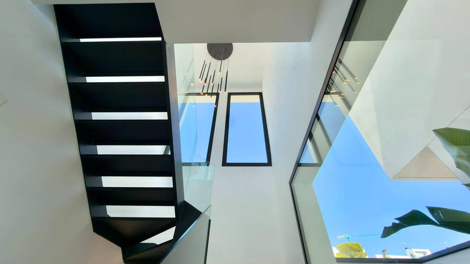3 sypialnia Willa na sprzedaż w Finestrat z basenem garażem - 700 000 € (Ref: 9915942)
