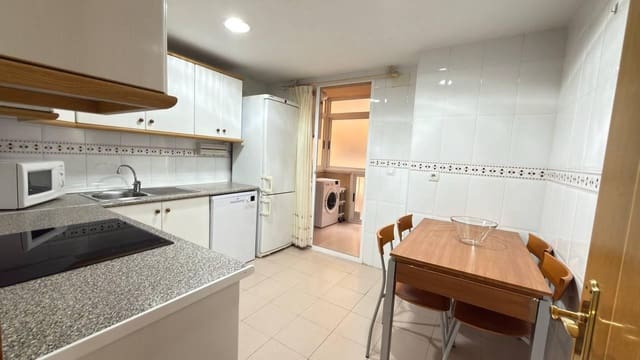 3 slaapkamer Flat te huur in San Gabriel, Alicante stad met zwembad garage - € 1.350 (Ref: 9916971)
