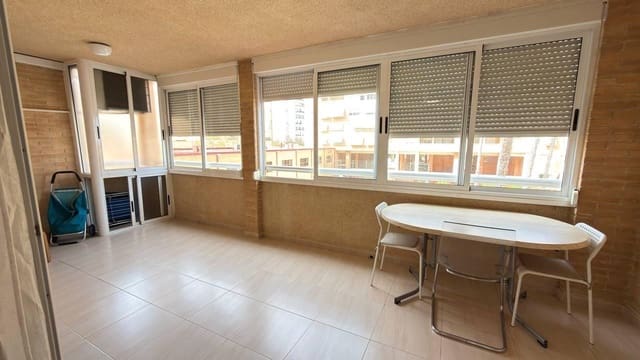 3 slaapkamer Flat te huur in San Gabriel, Alicante stad met zwembad garage - € 1.350 (Ref: 9916971)
