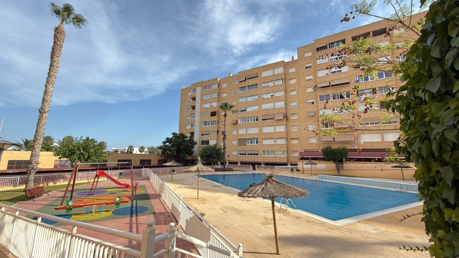 3 bedroom Flat for rent in Alicante / Alacant city with pool garage - € 1,350 (Ref: 9916971)