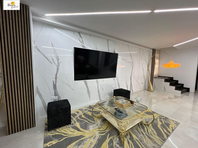 4 chambre Villa/Maison Mitoyenne à vendre à Puig - 480 000 € (Ref: 9920535)