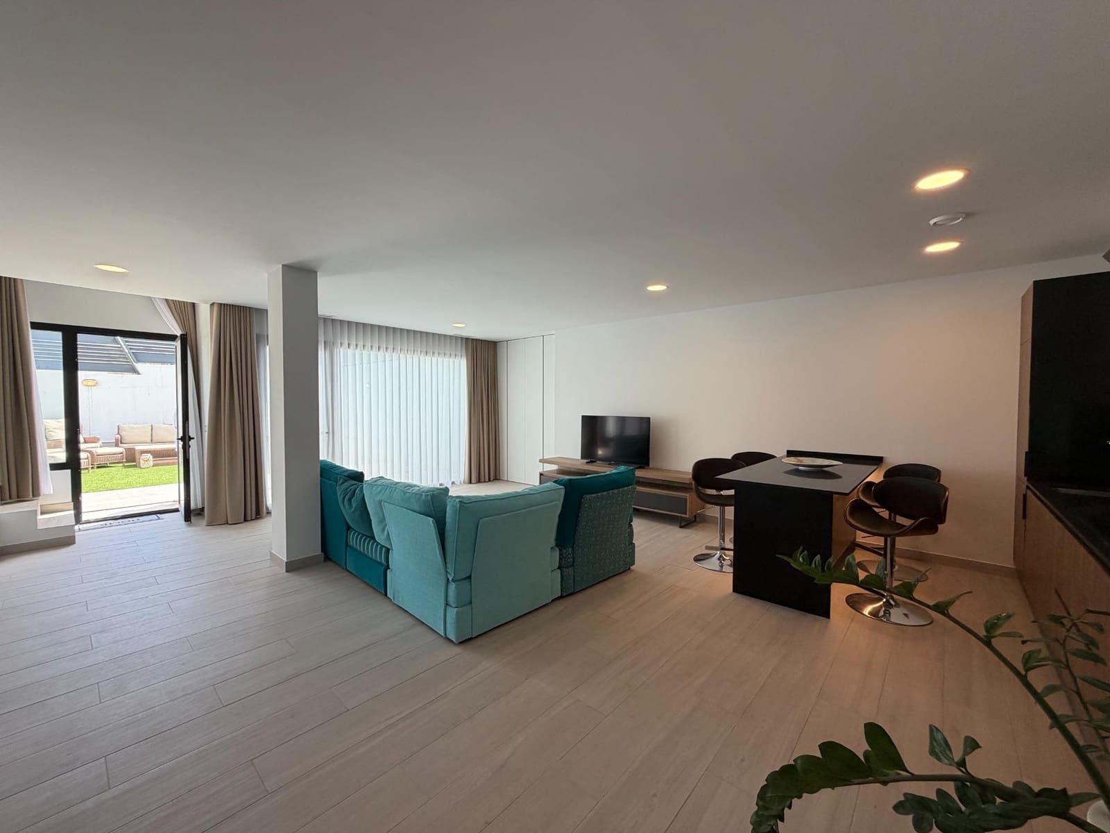 4 soverom Villa til salgs i Finestrat med svømmebasseng garasje - € 890 000 (Ref: 9920537)