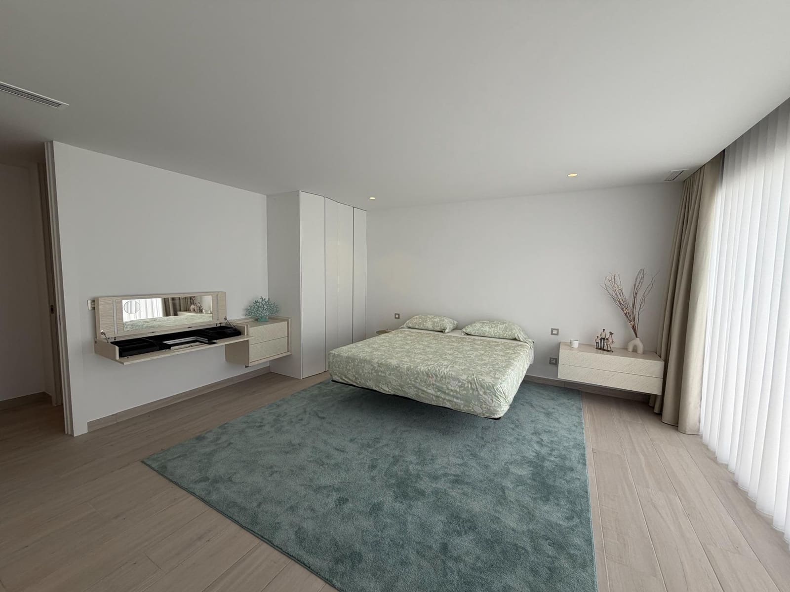 4 soverom Villa til salgs i Finestrat med svømmebasseng garasje - € 890 000 (Ref: 9920537)