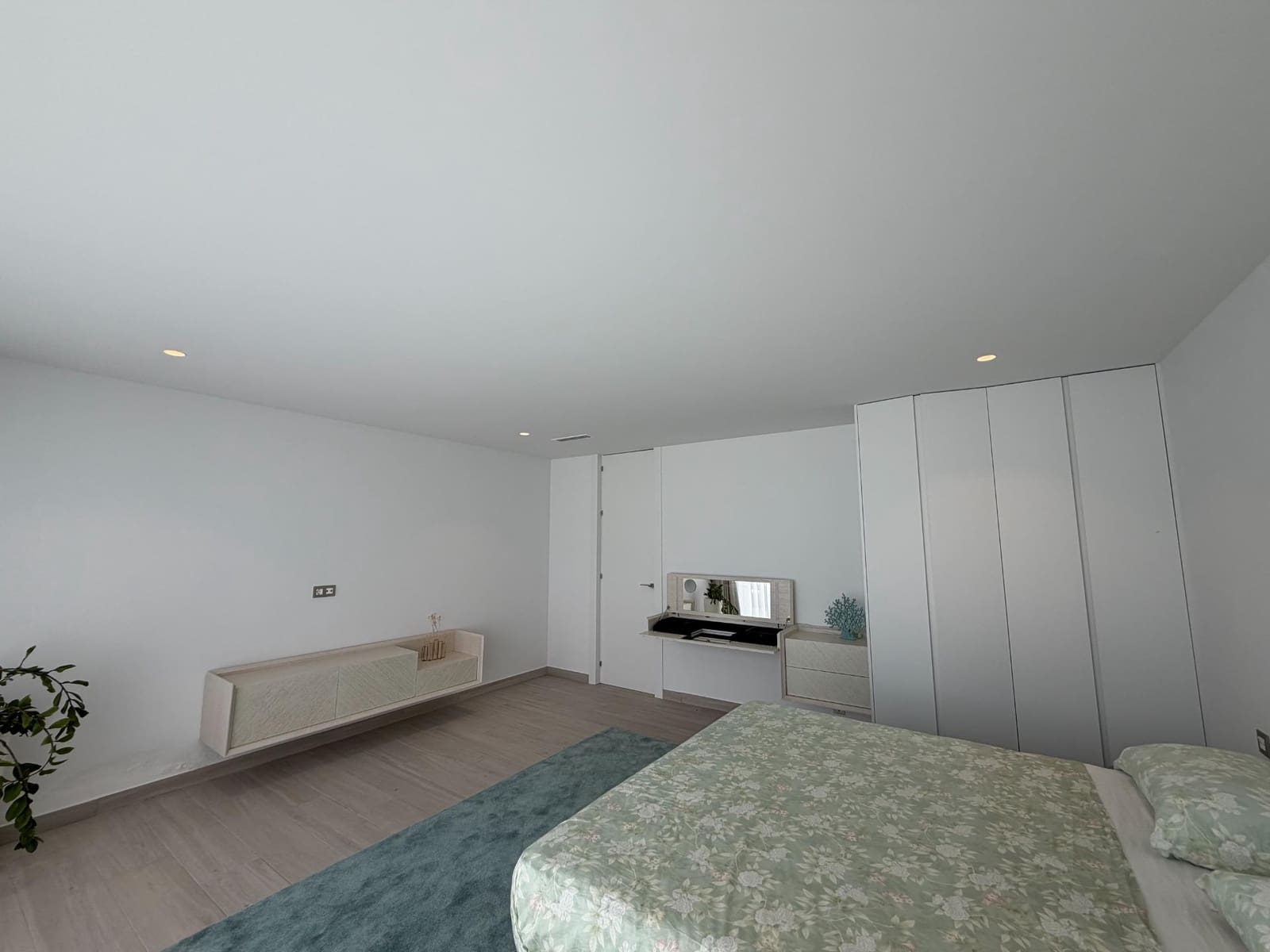 4 soverom Villa til salgs i Finestrat med svømmebasseng garasje - € 890 000 (Ref: 9920537)