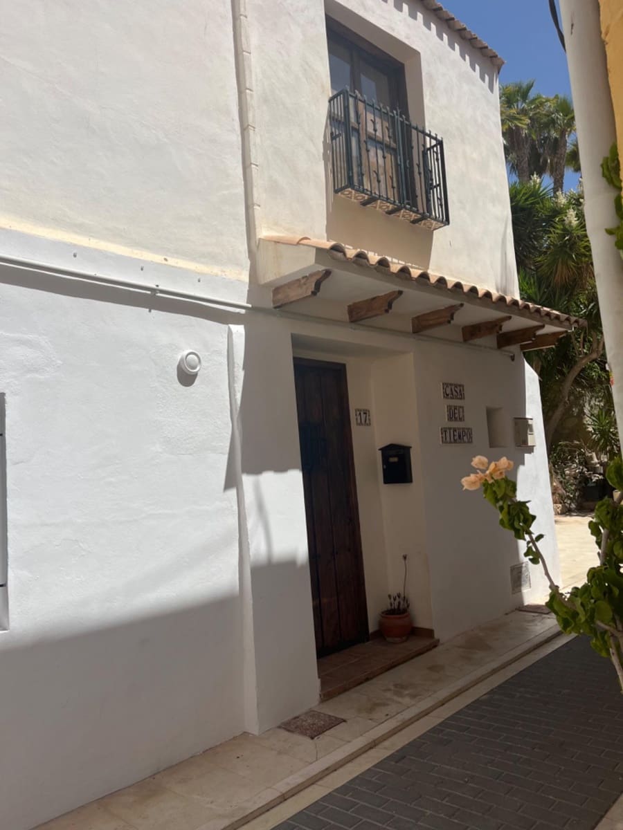 2 bedroom Townhouse for sale in La Villajoyosa / Vila Joiosa - € 330,000 (Ref: 9920538)