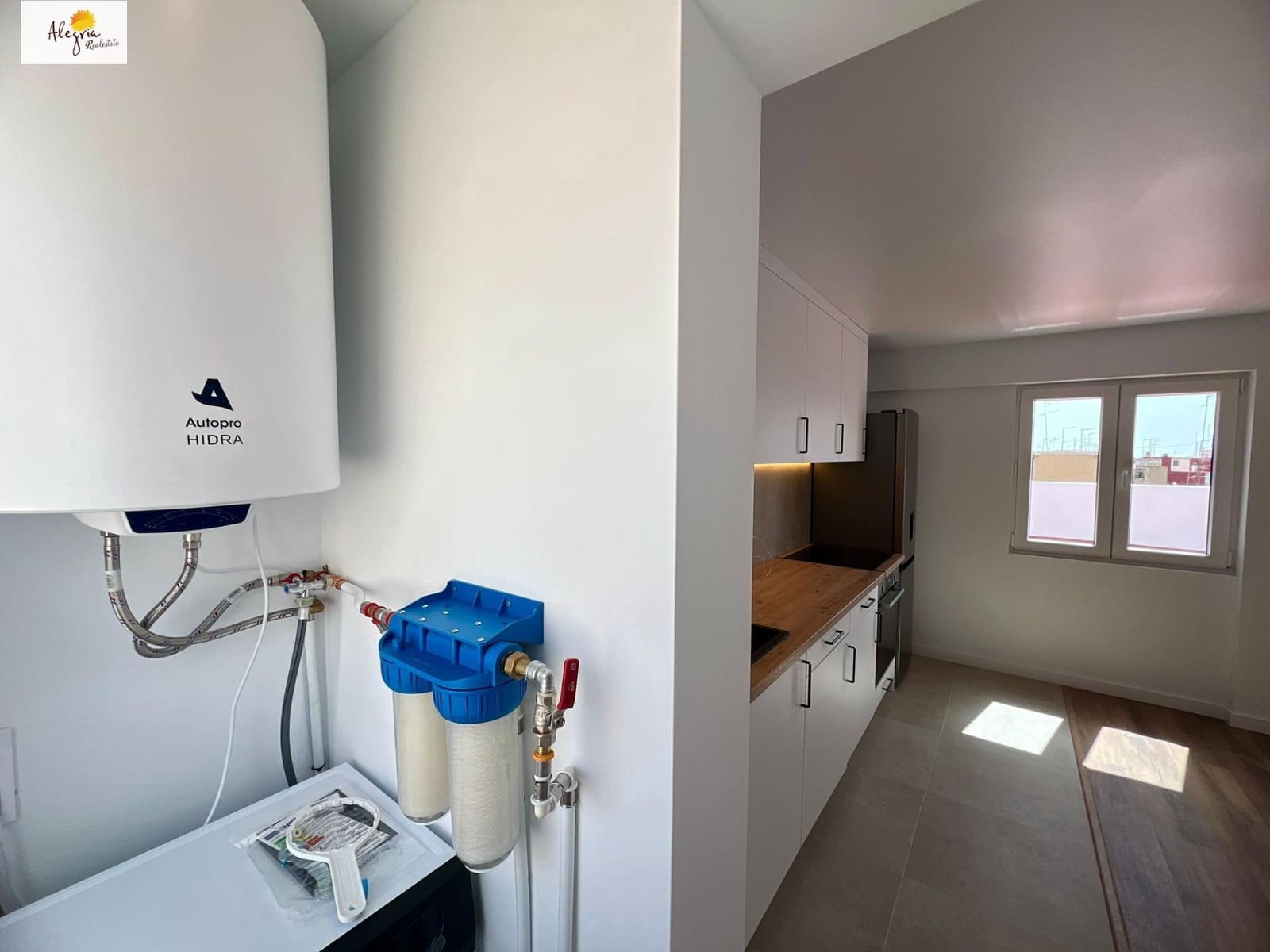 3 bedroom Penthouse for sale in Manises - € 235,000 (Ref: 9929487)
