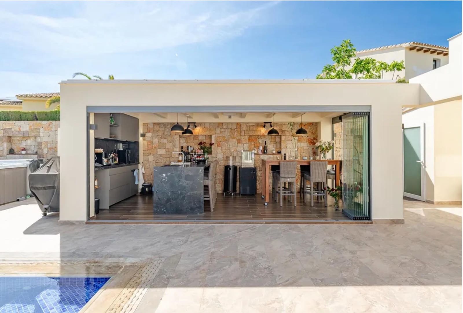 4 soverom Villa til salgs i Moraira med svømmebasseng garasje - € 1 780 000 (Ref: 9936474)