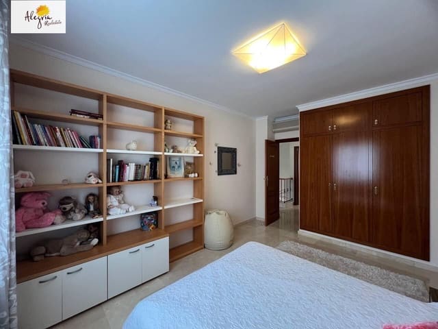 5 quarto Moradia para venda em Racó, Cullera com piscina garagem - 1 300 000 € (Ref: 9938302)
