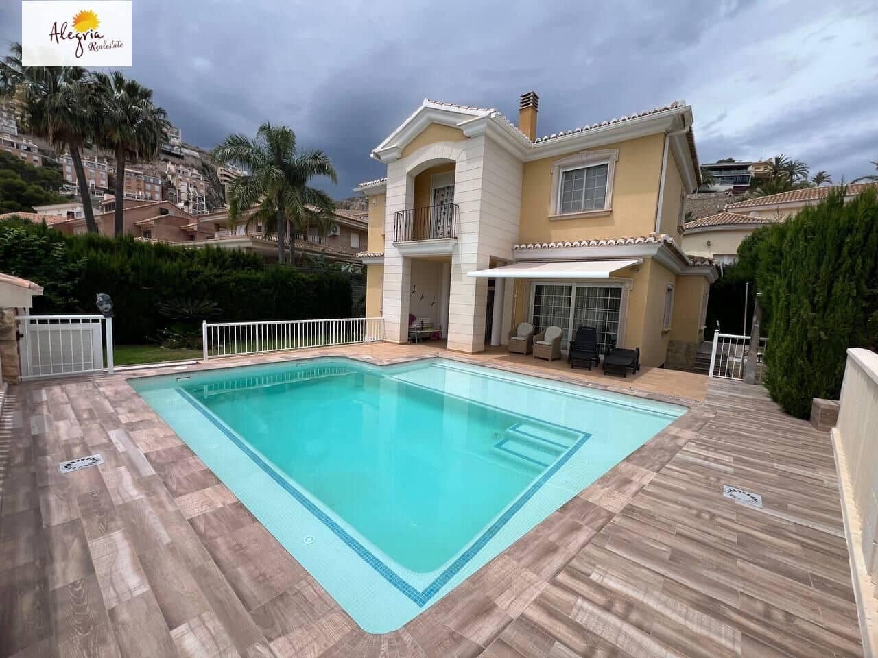 5 quarto Moradia para venda em Cullera com piscina garagem - 1 300 000 € (Ref: 9938302)