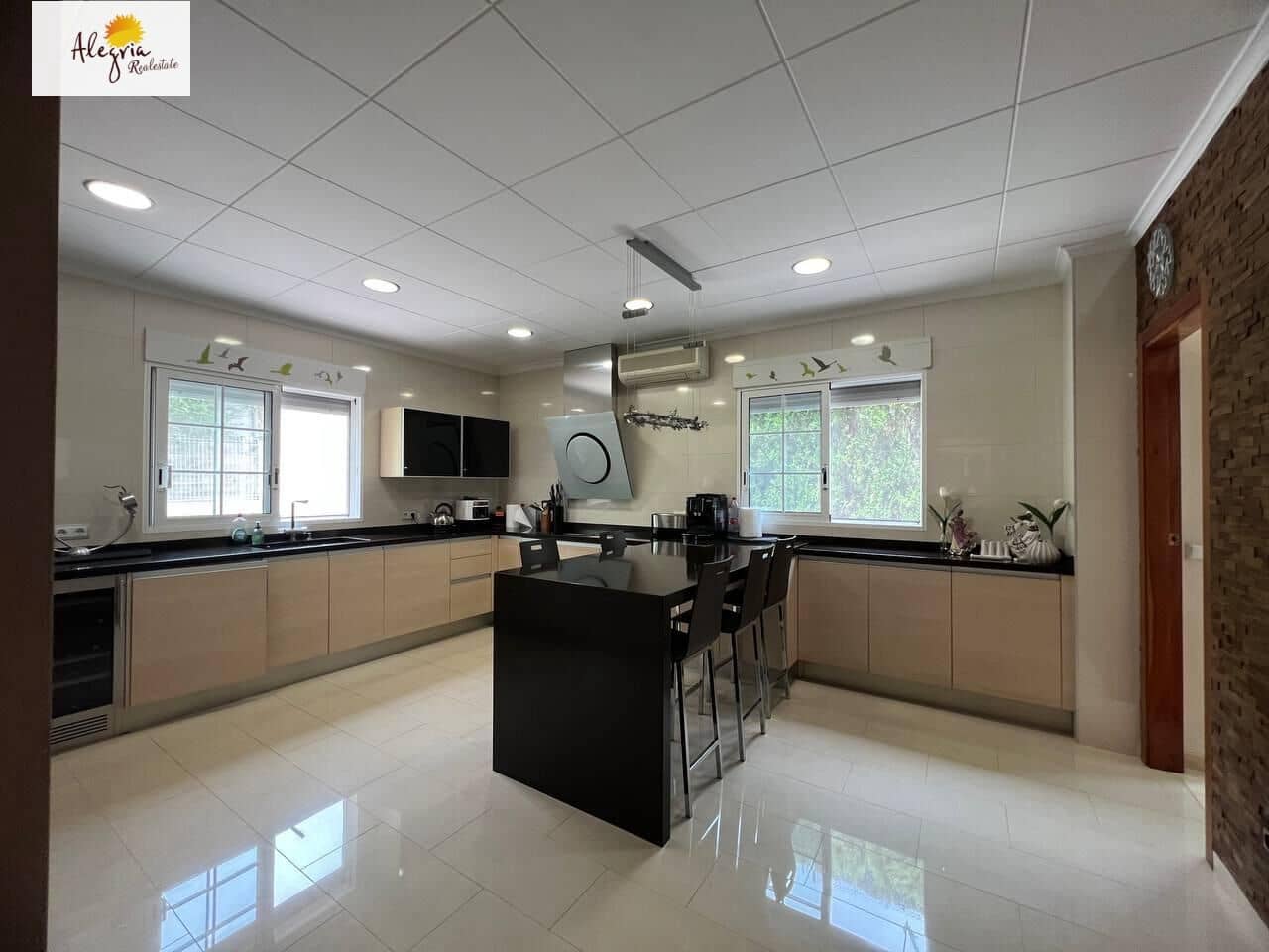 5 quarto Moradia para venda em Cullera com piscina garagem - 1 300 000 € (Ref: 9938302)