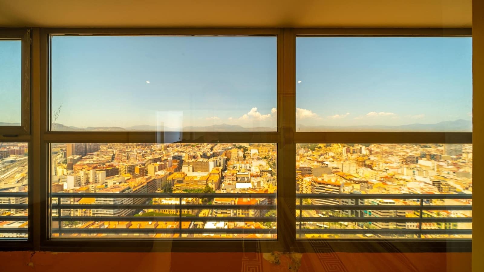 2 soveværelse Penthouse til salg i Alicante by - € 850.000 (Ref: 9938303)