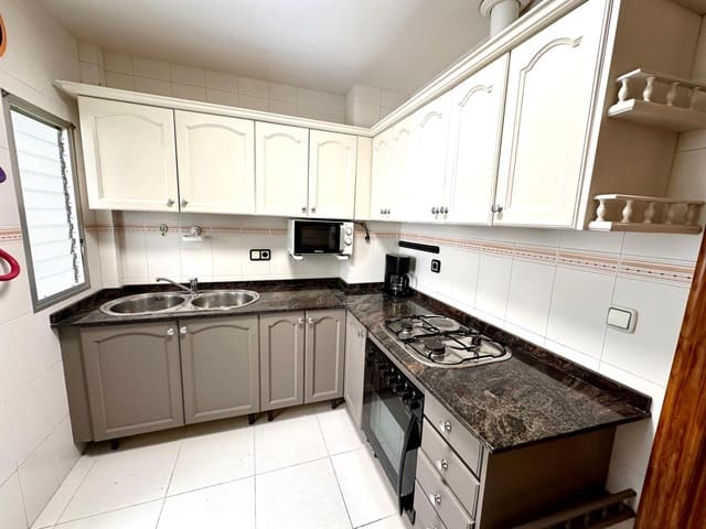 3 soverom Leilighet til salgs i Carolinas Bajas, Alicante by - € 168 000 (Ref: 9940065)