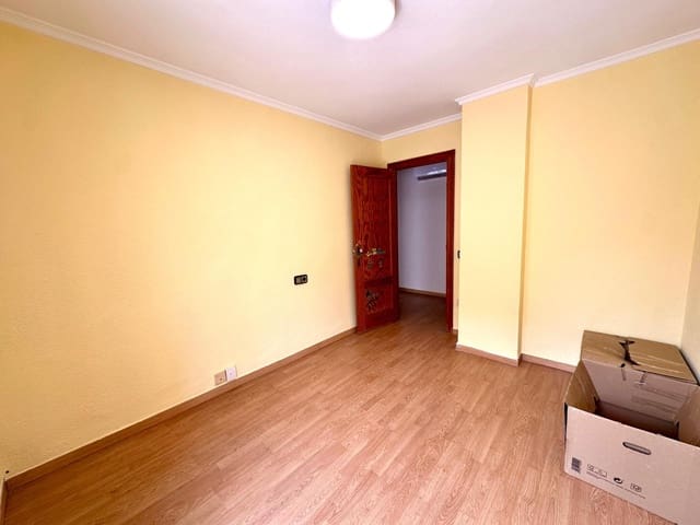3 soverom Leilighet til salgs i Carolinas Bajas, Alicante by - € 168 000 (Ref: 9940065)