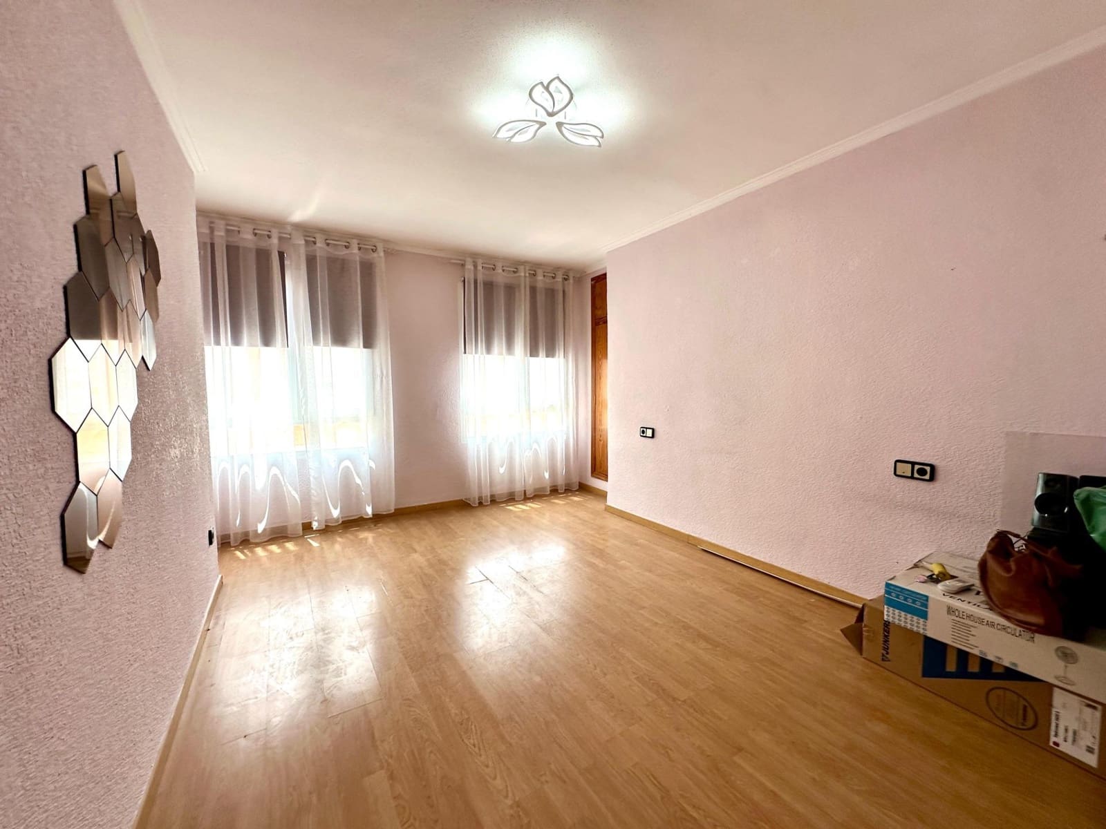 3 bedroom Apartment for sale in Alicante / Alacant city - € 168,000 (Ref: 9940065)