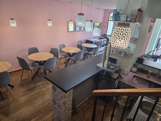 2 bedroom Commercial for sale in El Campello - € 311,000 (Ref: 9940066)