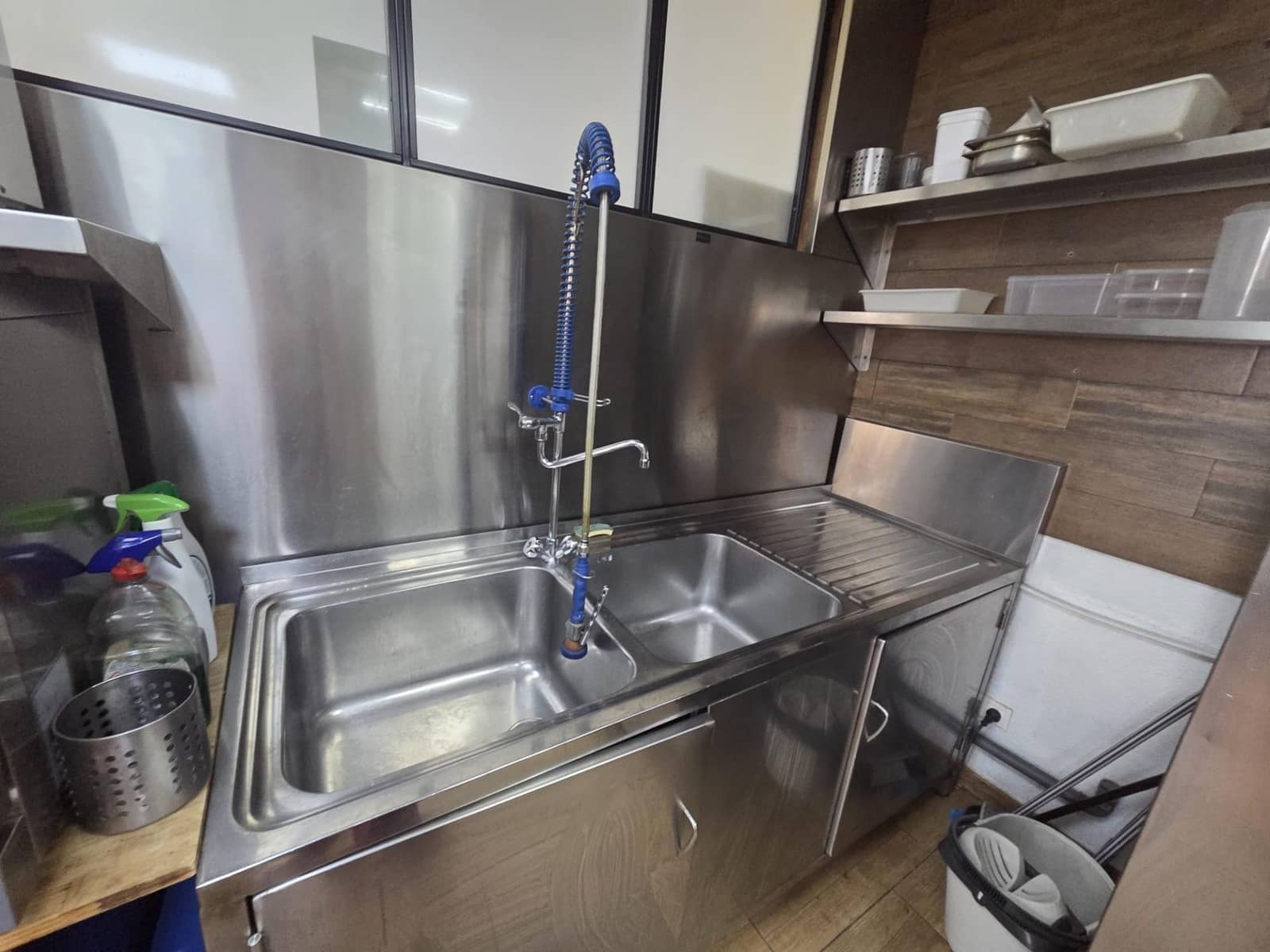 2 bedroom Commercial for sale in El Campello - € 311,000 (Ref: 9940066)